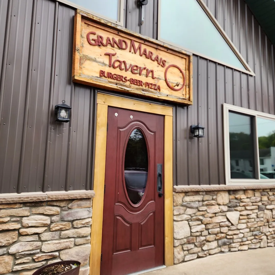 Grand Marais Tavern